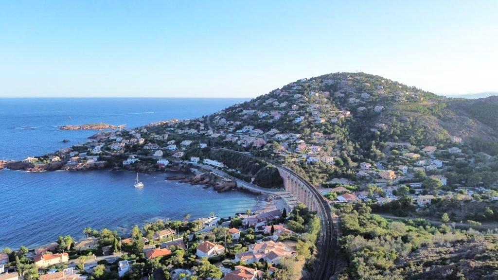 La Belle Vue-Charming Duplex Apartment With Sea View, 50 Meters From Beach And Private Parking Saint-Raphaël Exterior foto
